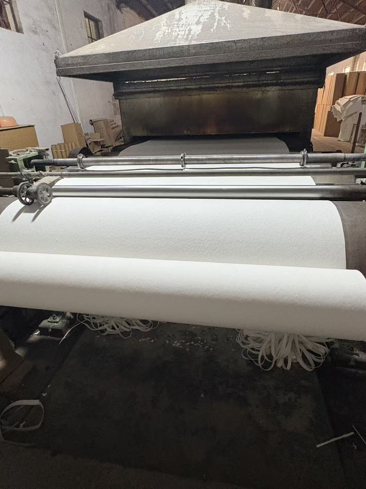 Mindelun-Ceramic fiber paper 3mm thickness in production