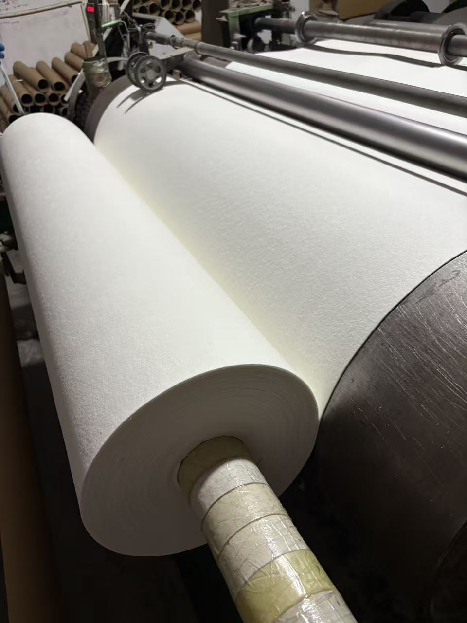 Mindelun-Ceramic fiber paper in production
